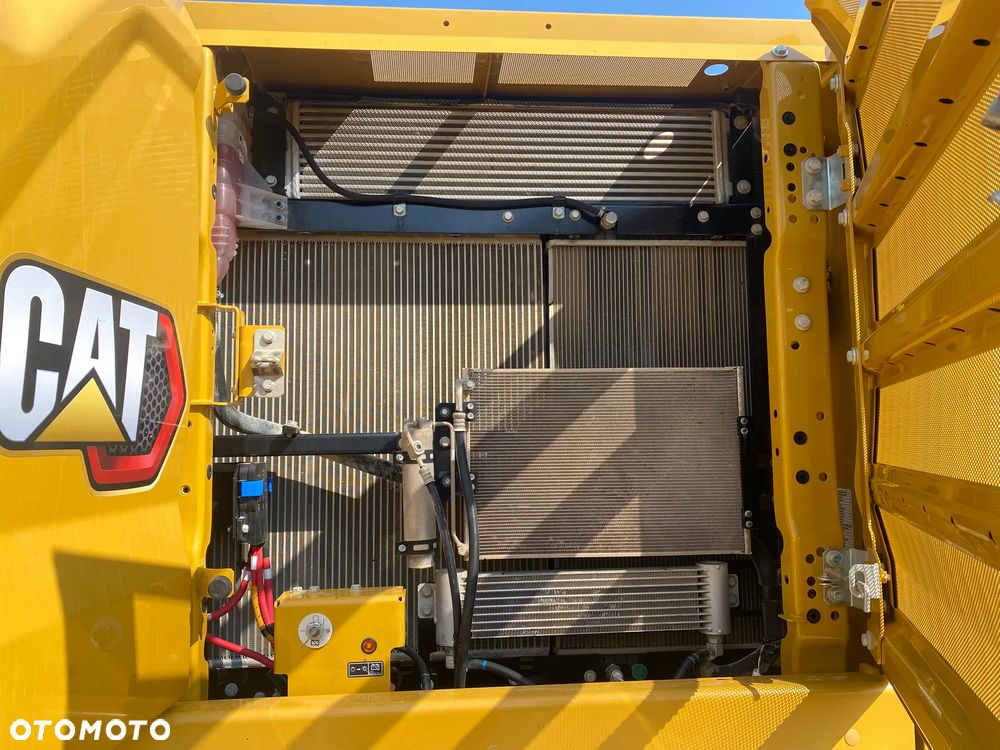 Caterpillar CAT 330 /07B, 2020 ROK, 6000 MTH, Z NIEMIEC, PIĘKNY STAN - 31