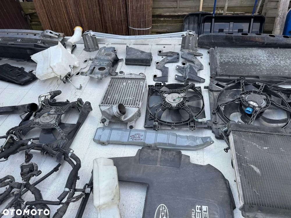 Subaru Forester Części LampaTył Błotnik Zderzak tył Chłodnica Tapicerka Ćwiarka Podłużnica Bok - 31