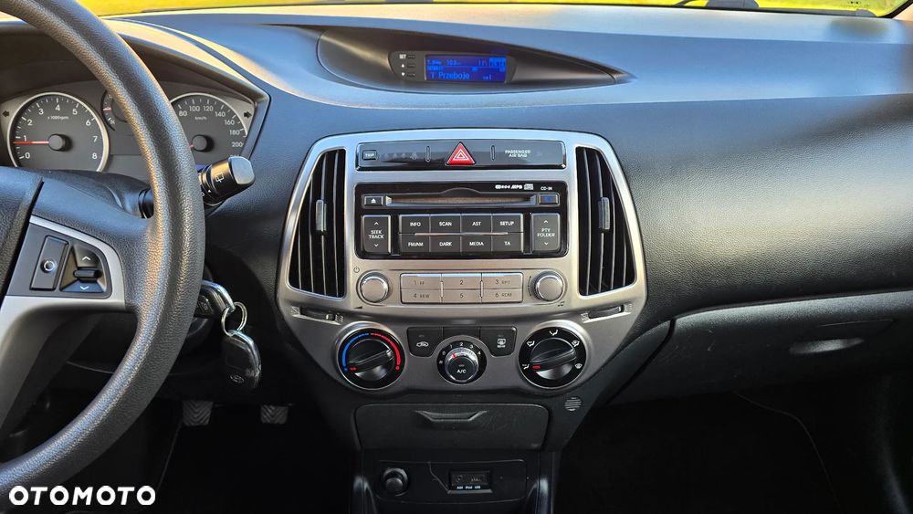 Hyundai i20 - 16