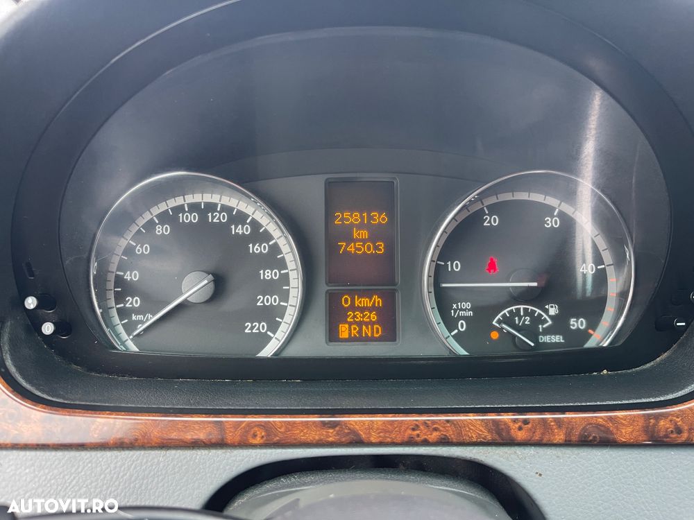 Mercedes-Benz Viano 3.0 CDI kompakt Automatik Fun DPF - 30