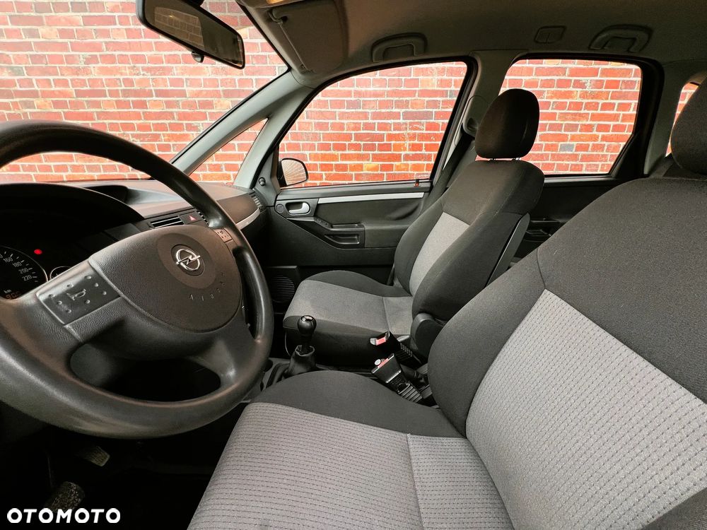 Opel Meriva - 11