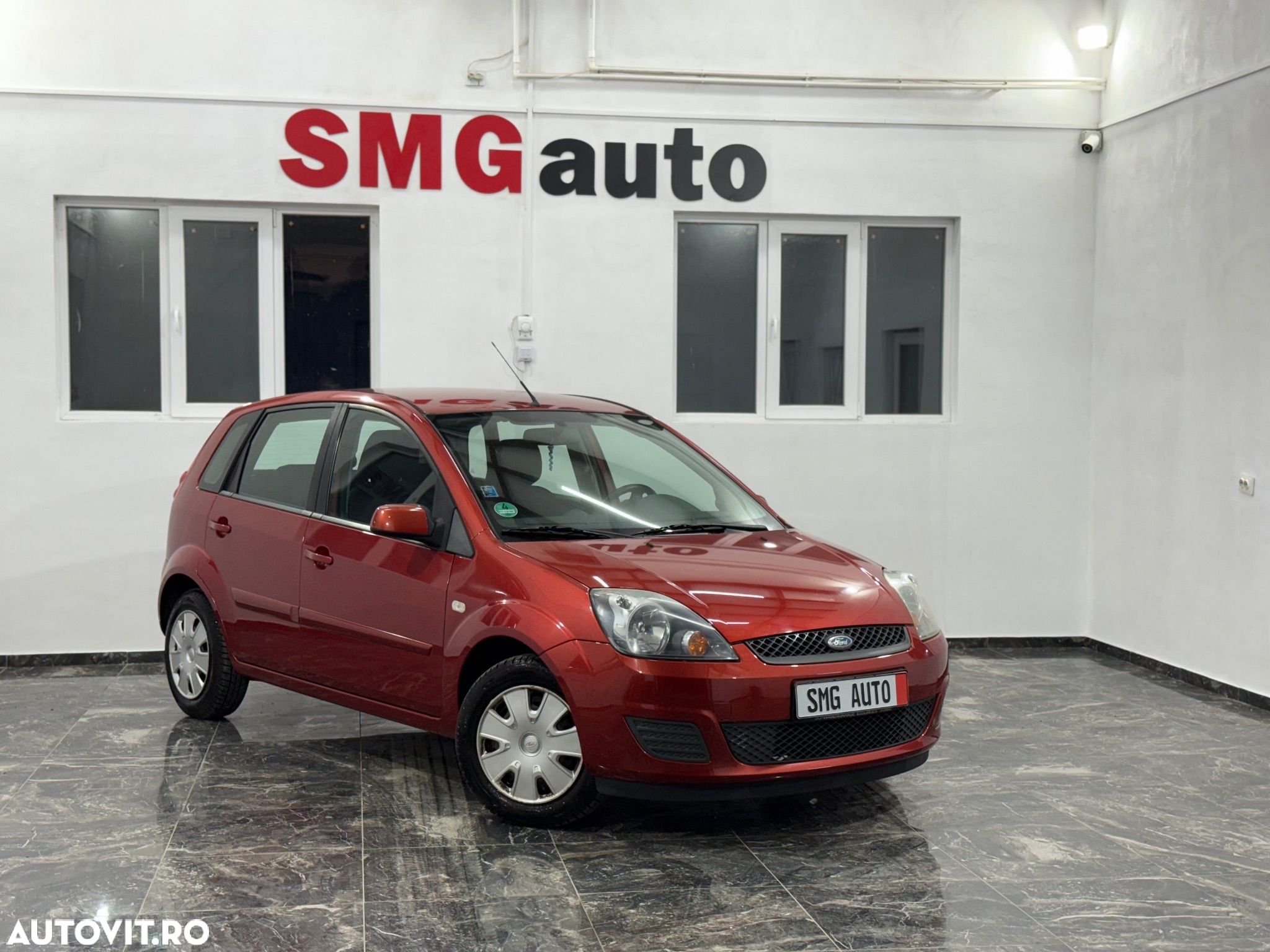Ford Fiesta 1.4 Ambiente - 1