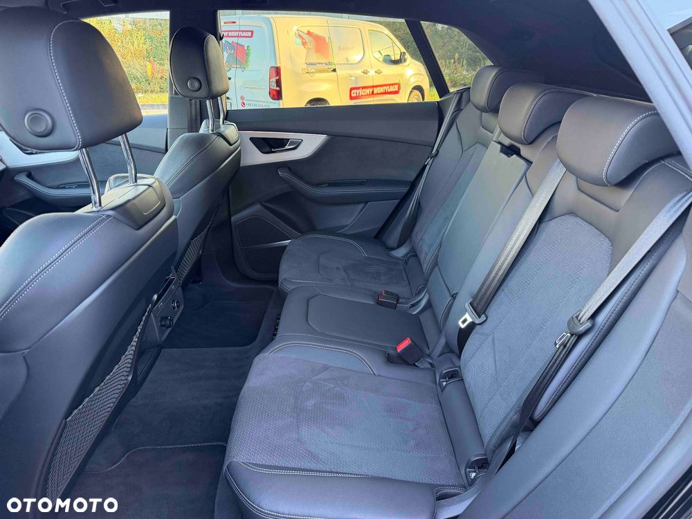 Audi Q8 50 TDI mHEV Quattro Tiptronic - 28