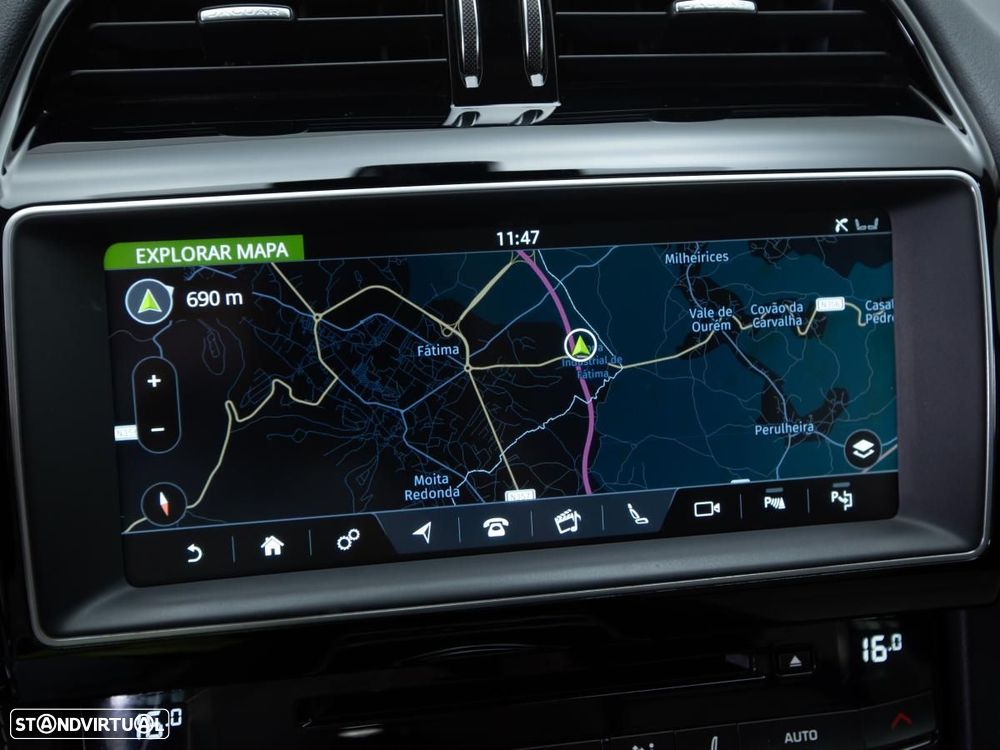 Jaguar F-Pace - 28
