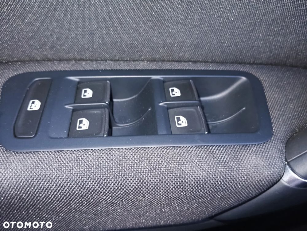 Volkswagen Golf Sportsvan SV 1.5 TSI ACT Comfortline DSG - 16