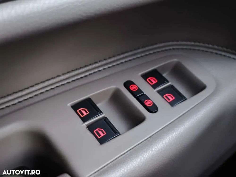 Volkswagen Touareg - 30