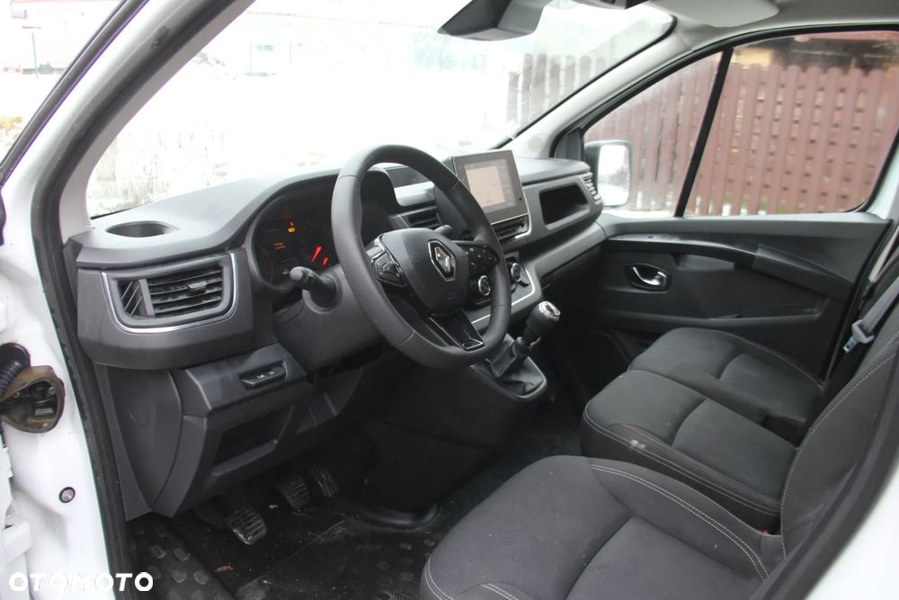 Renault TRAFIC - 9
