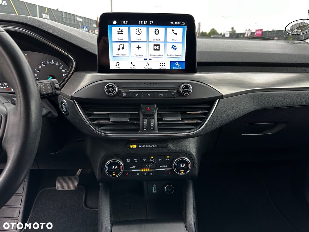 Ford Focus 2.0 EcoBlue Titanium Business - 18