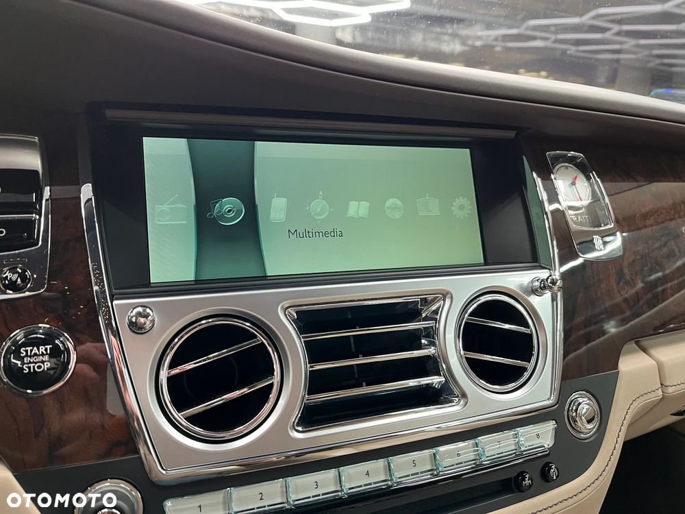 Rolls-Royce Wraith - 23