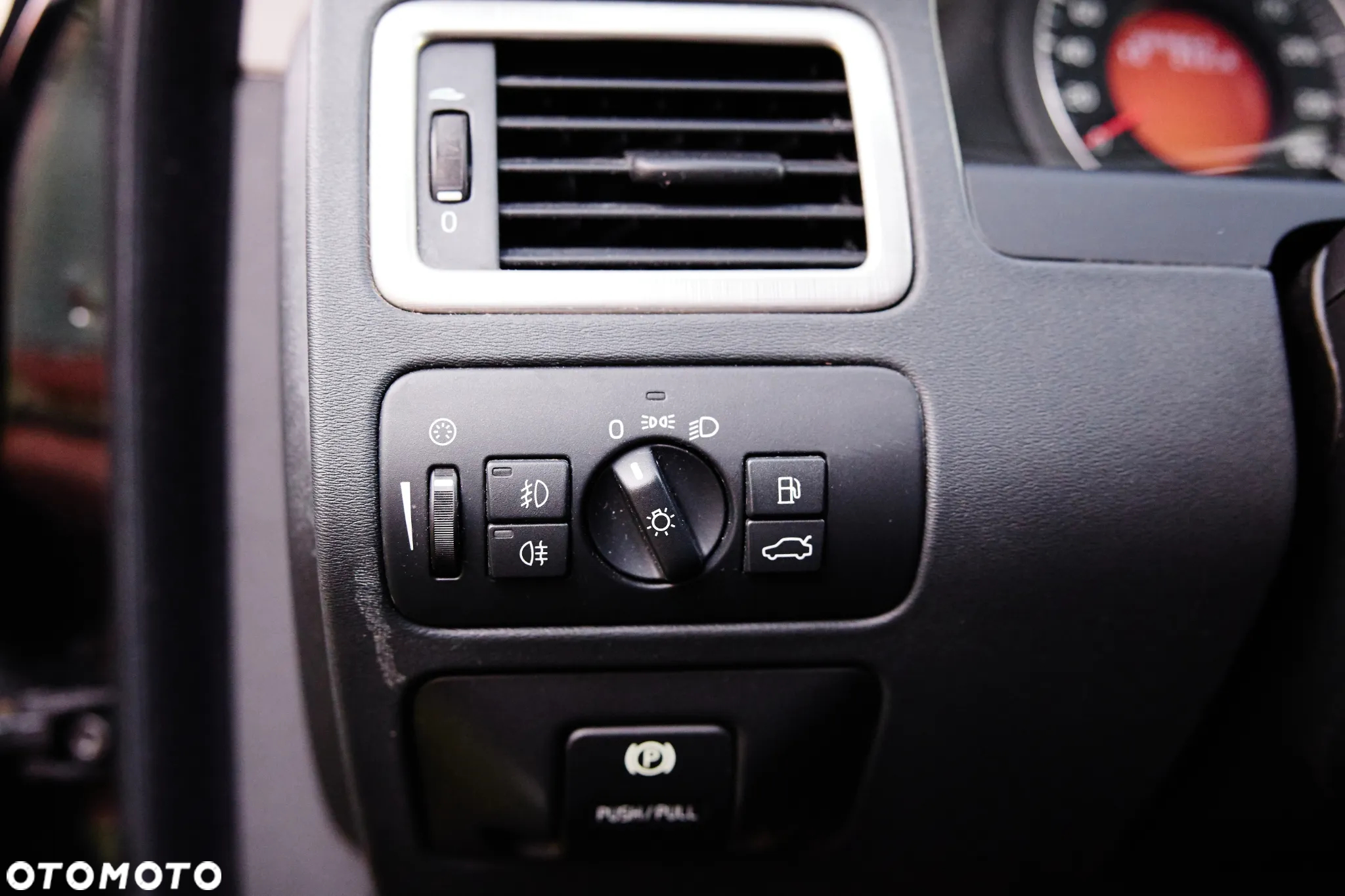 Volvo V70 2.5T Momentum - 14