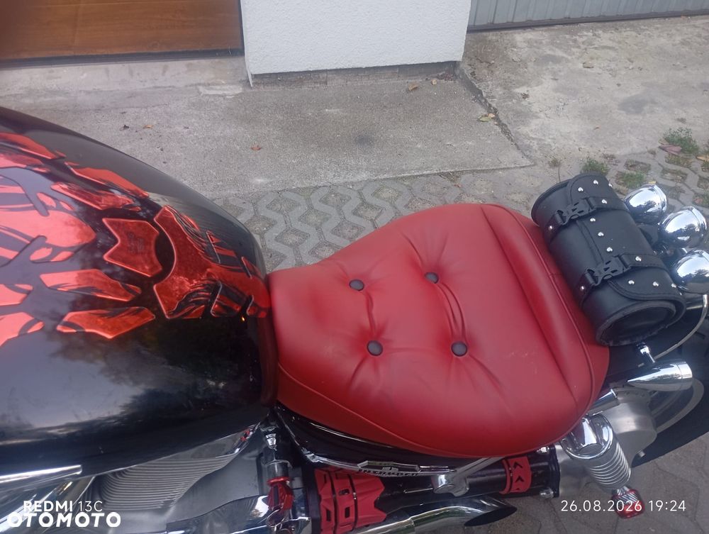 Suzuki Intruder - 7