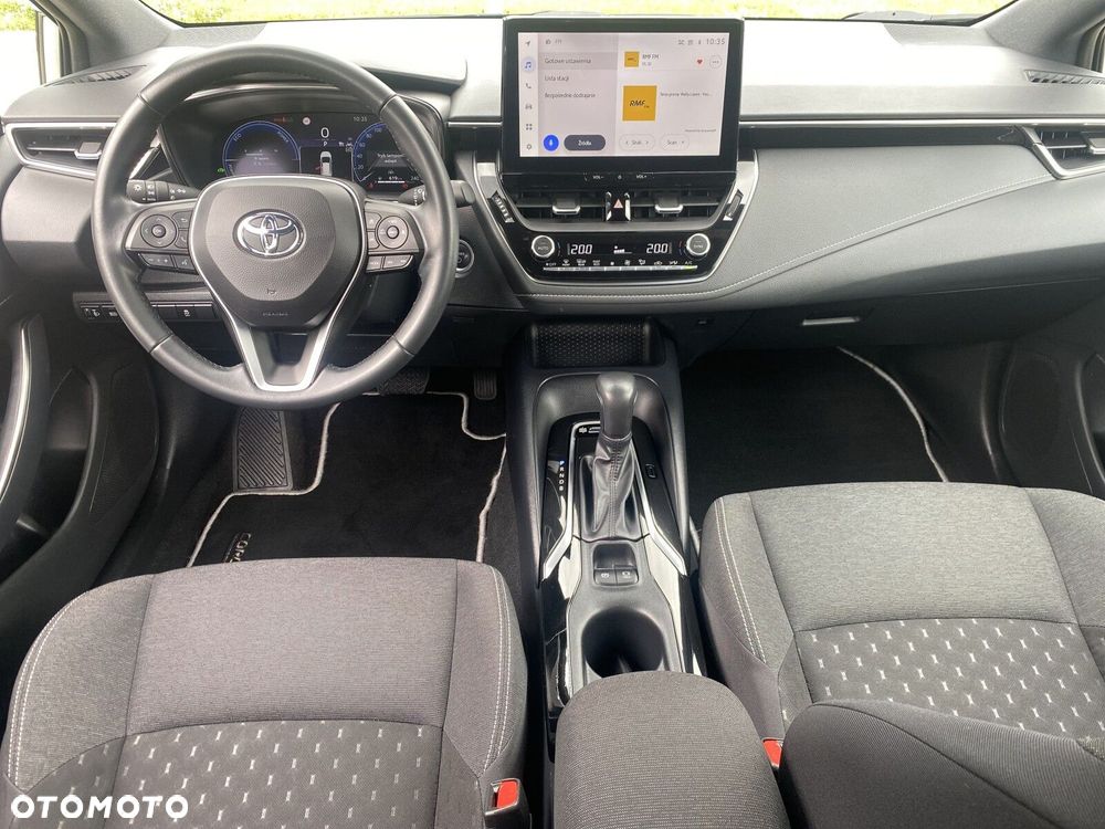 Toyota Corolla - 12