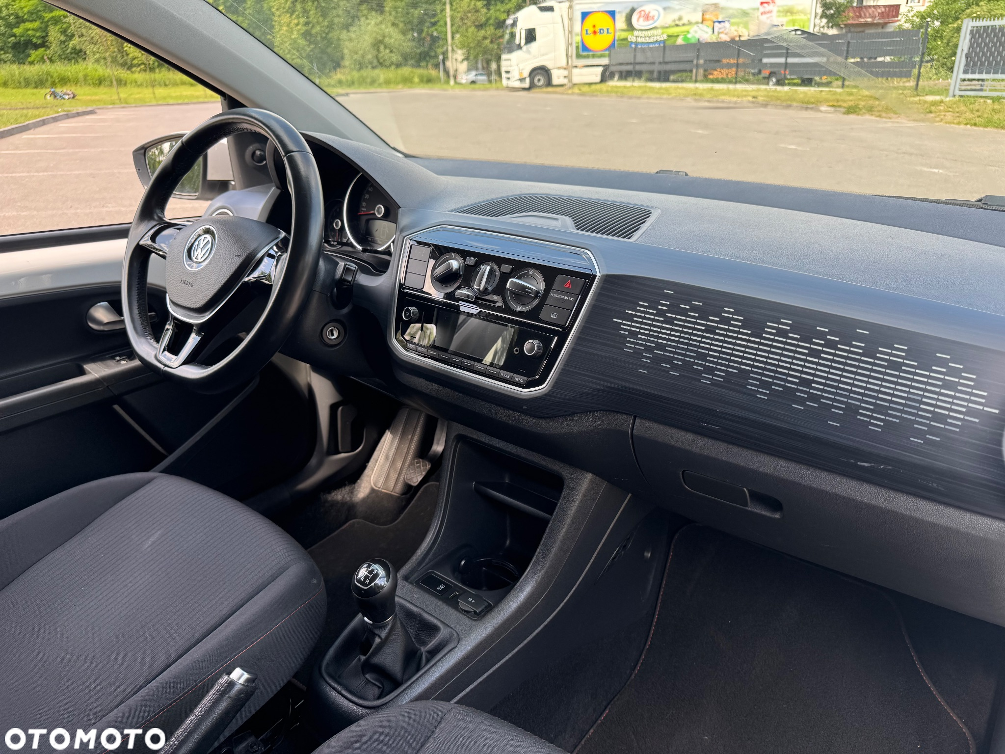 Volkswagen up! sound - 13