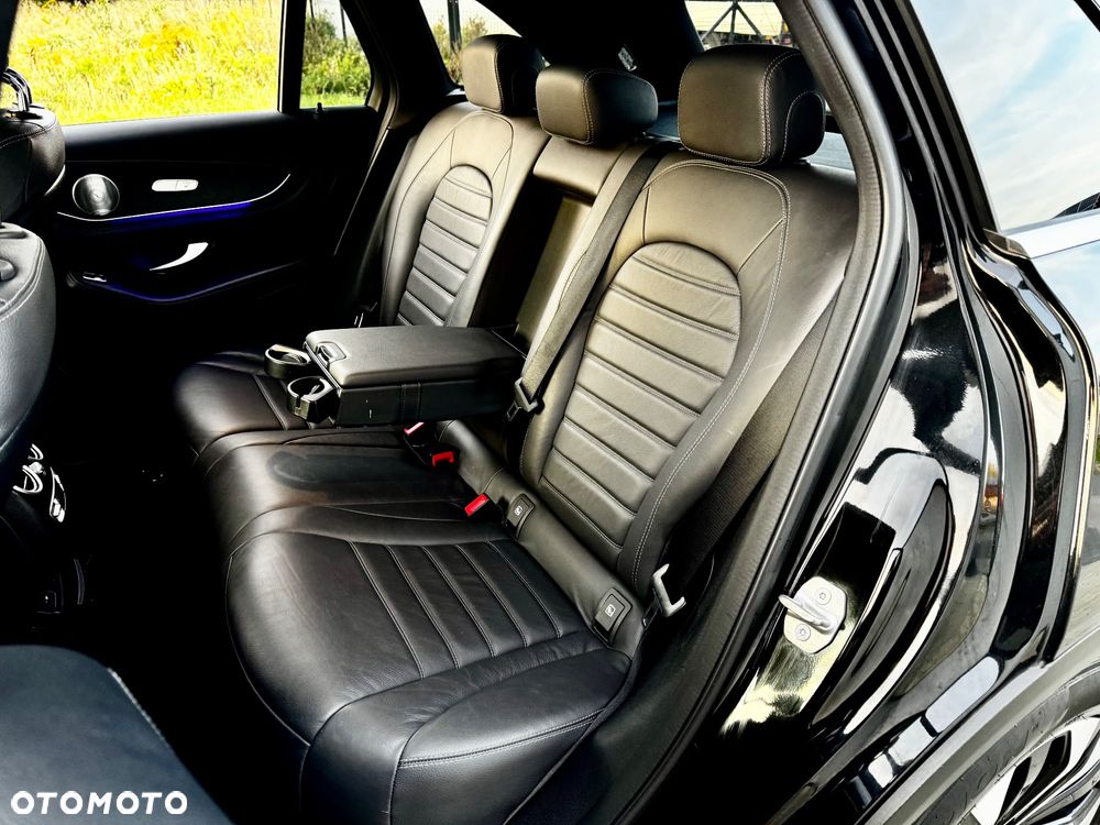 Mercedes-Benz GLC - 30
