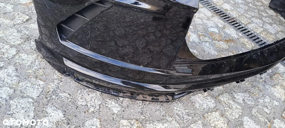 LAMBORGHINI URUS ZDERZAK TYŁ KOMPLETNY - 12