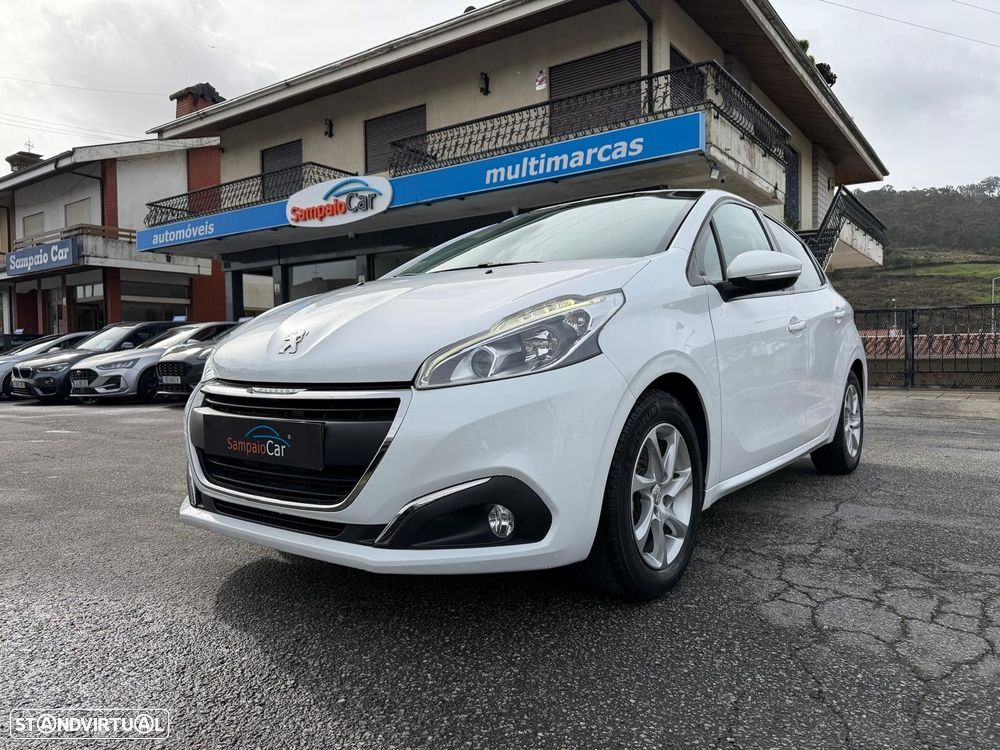 Peugeot 208 1.6 BlueHDi Style - 1
