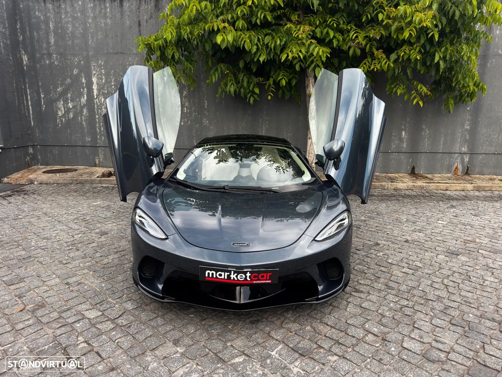 McLaren GT 4.0 Twin-Turbo V8 - 41