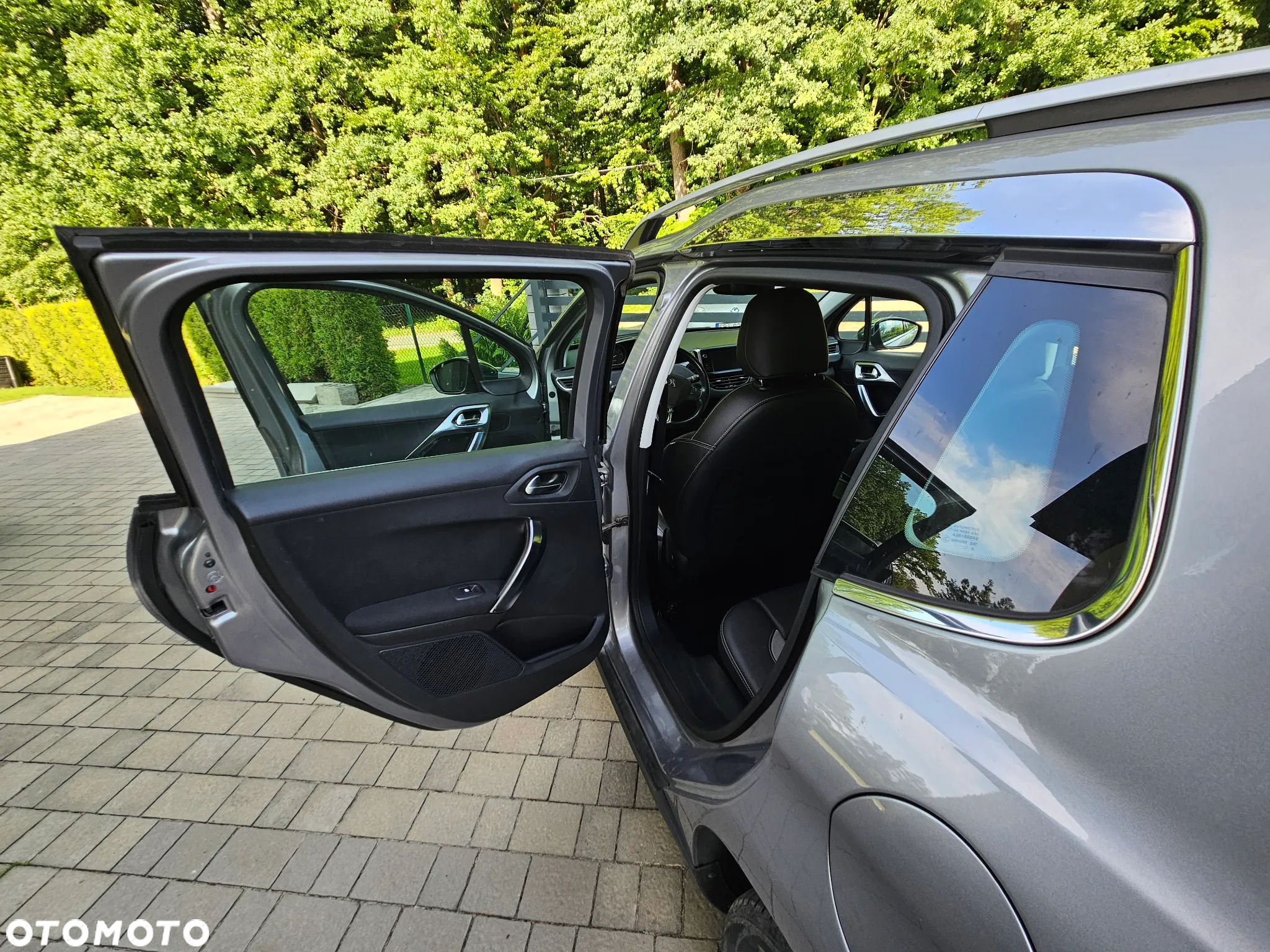 Peugeot 2008 1.2 Pure Tech Active S&S - 4
