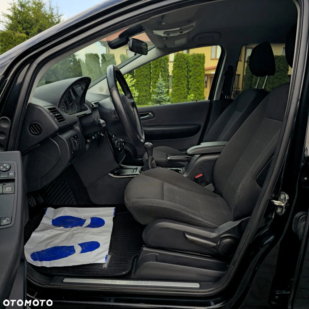 Mercedes-Benz Klasa A 160 BlueEFFICIENCY Avantgarde Special Edition - 16