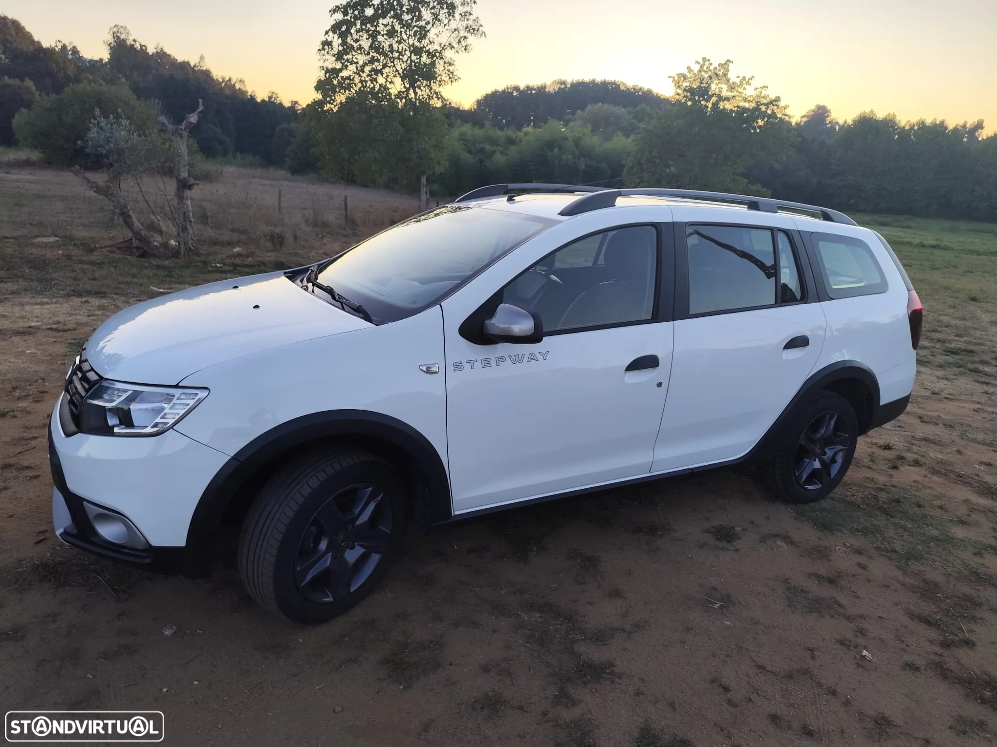 Dacia Logan MCV 1.5 dCi Stepway - 8