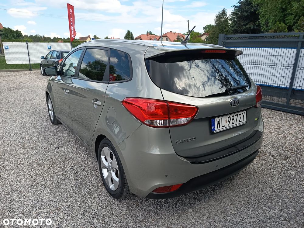 Kia Carens 1.6 GDI Dream-Team Edition - 9