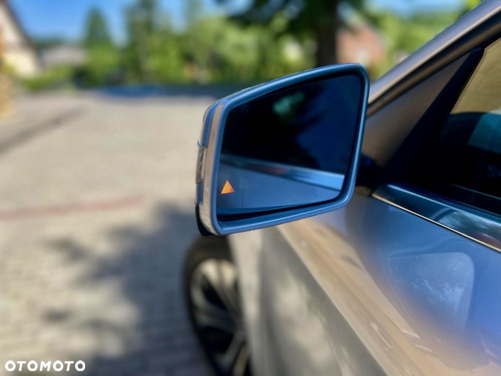 Mercedes-Benz GLA 180 7G-DCT Style - 26