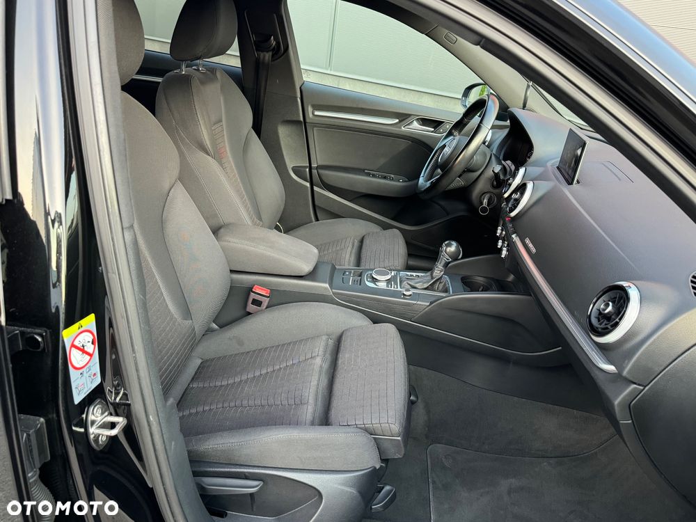 Audi A3 Sportback - 8