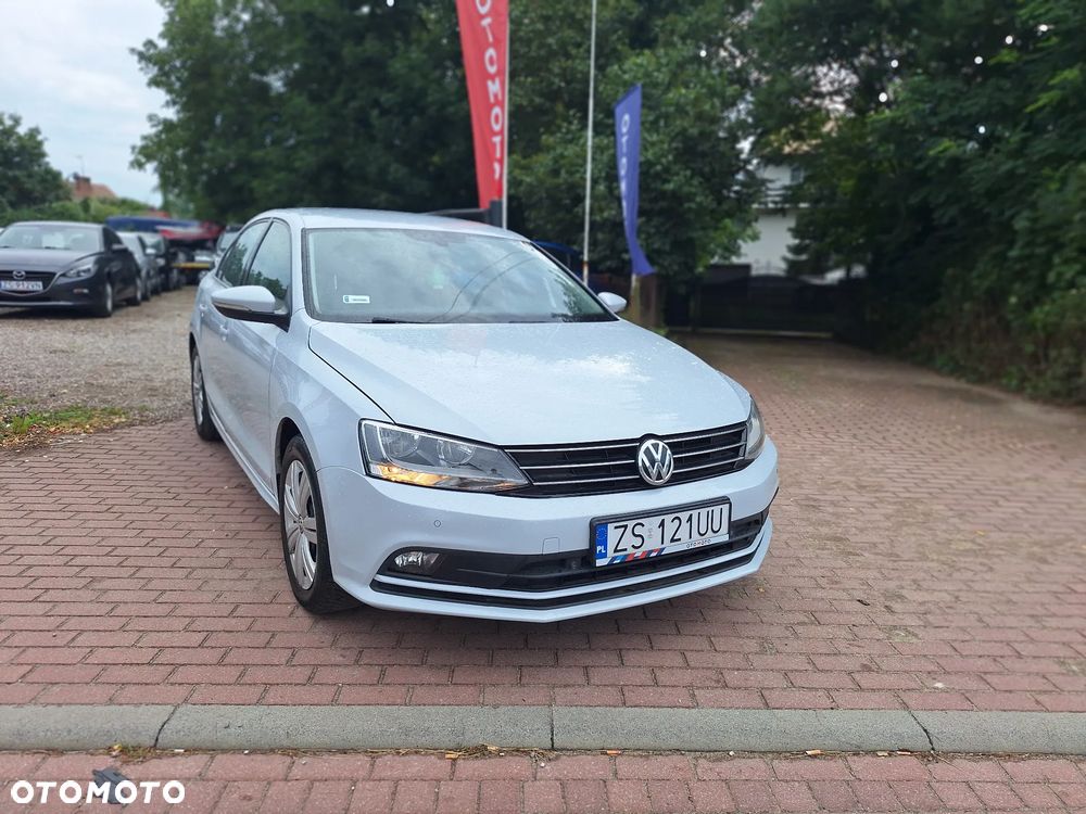 Volkswagen Jetta - 7