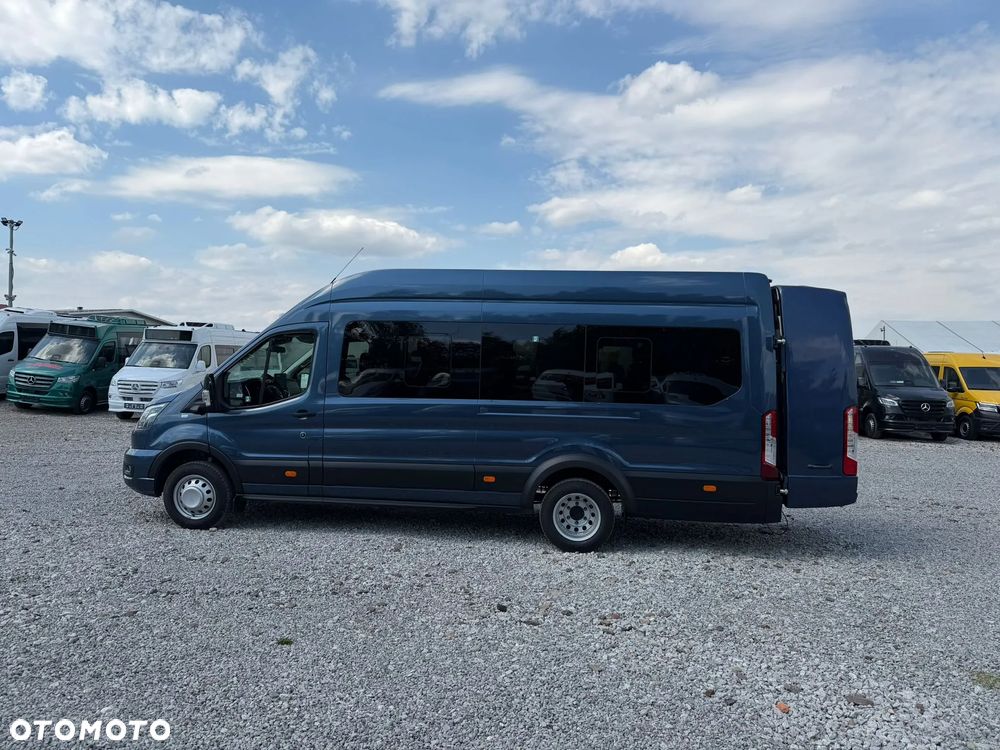 Ford Transit - 12