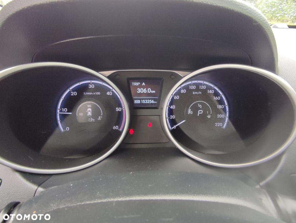 Hyundai ix35 2.0 CRDi 4WD Automatik Premium - 32