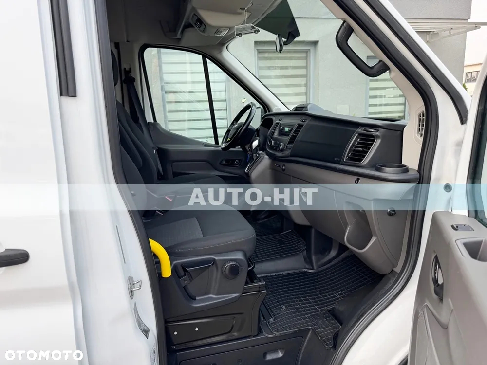 Ford Transit - 22