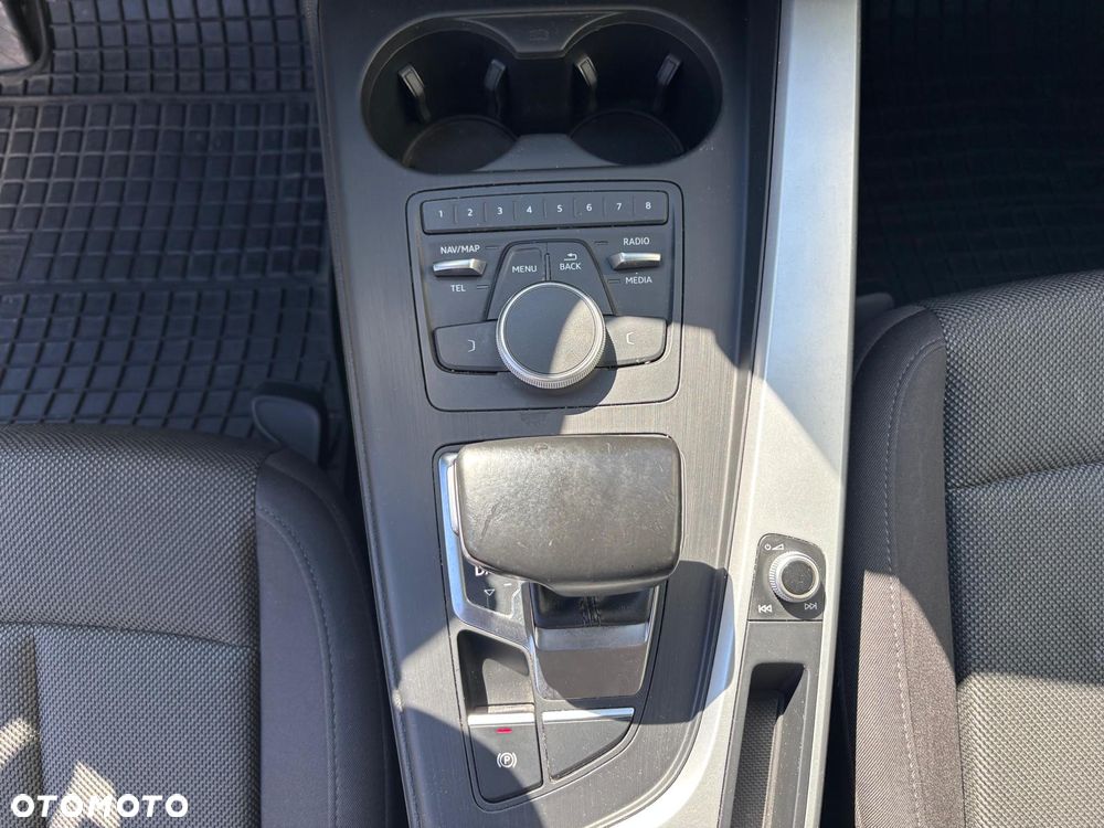 Audi A4 Avant 2.0 TDI S tronic - 20