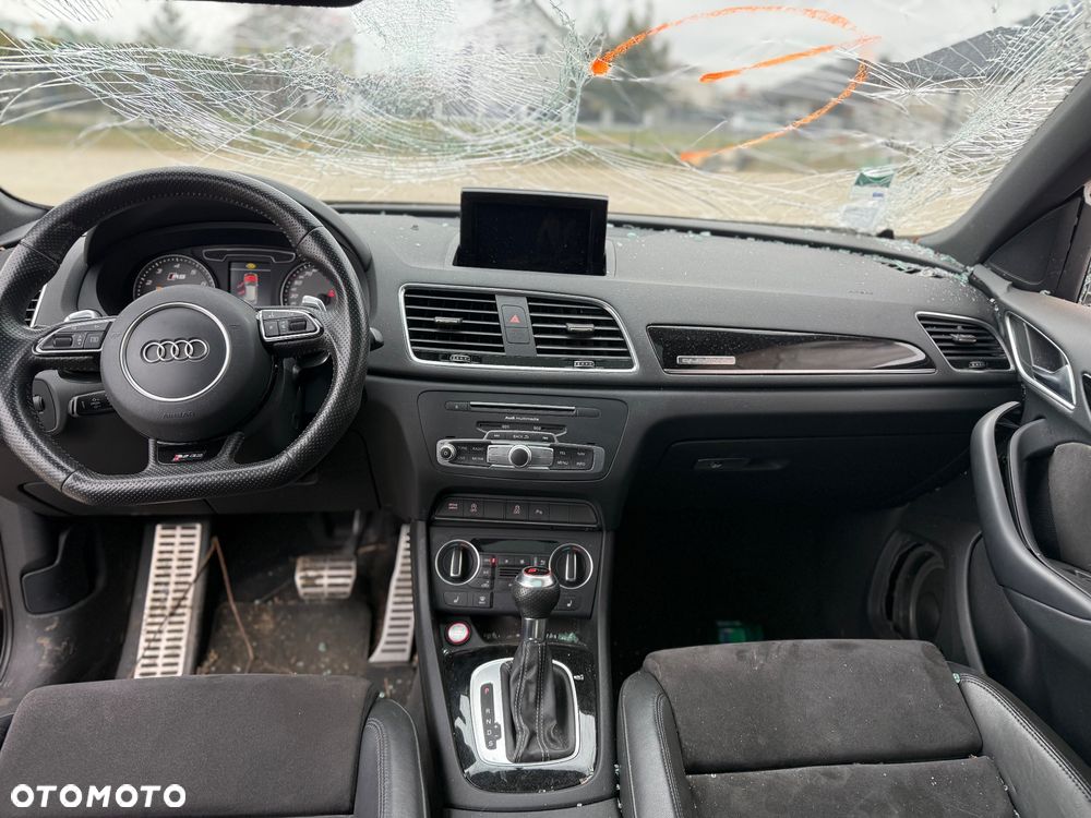 Audi RS Q3 2.5 TFSI quattro S tronic - 11