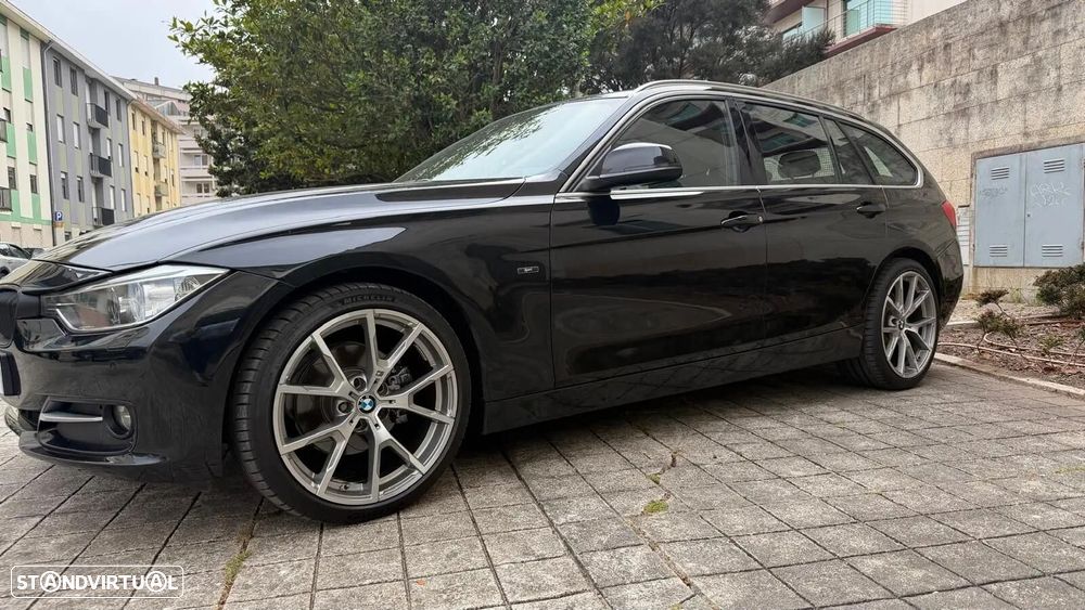 BMW 320 d Auto Line Sport - 21