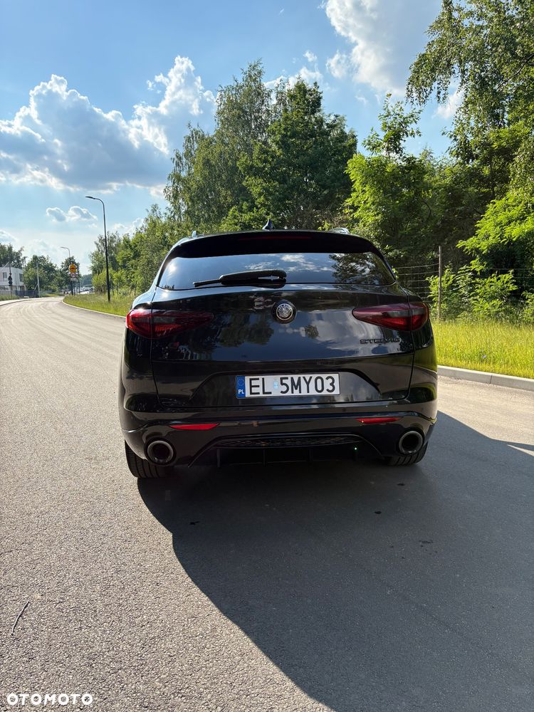 Alfa Romeo Stelvio 2.0 Turbo TI Q4 - 8