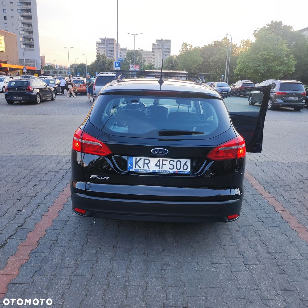 Ford Focus 1.6 Trend - 4
