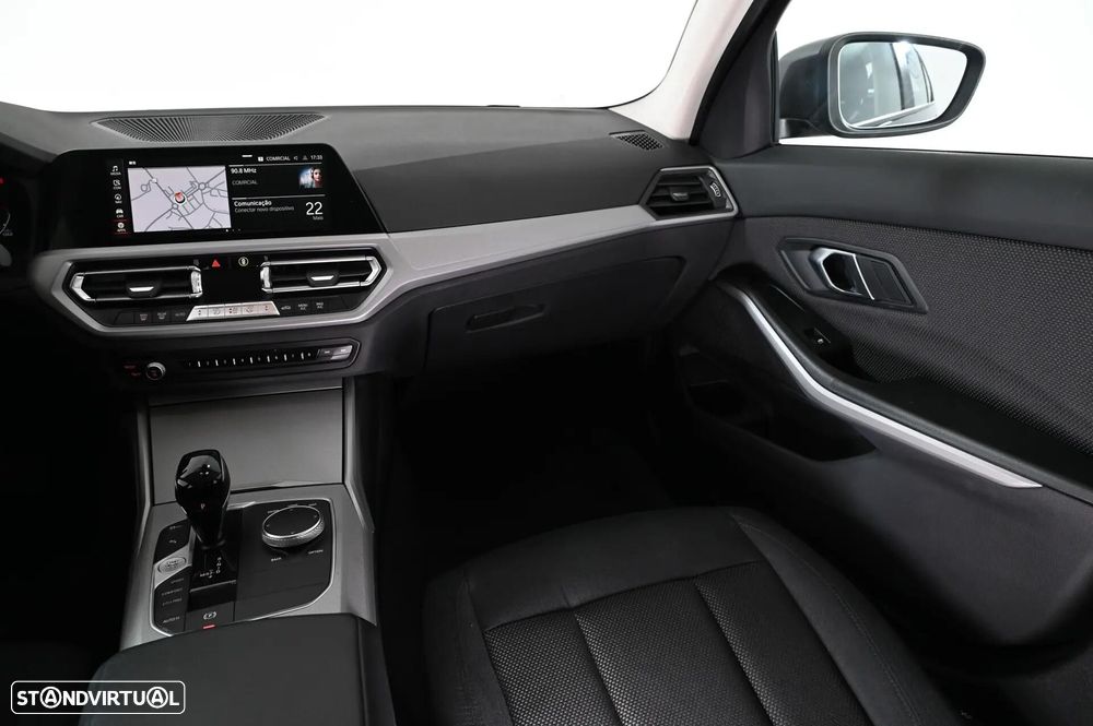 BMW 318 d Auto - 15