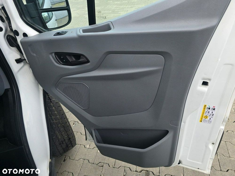 Ford Transit - 21