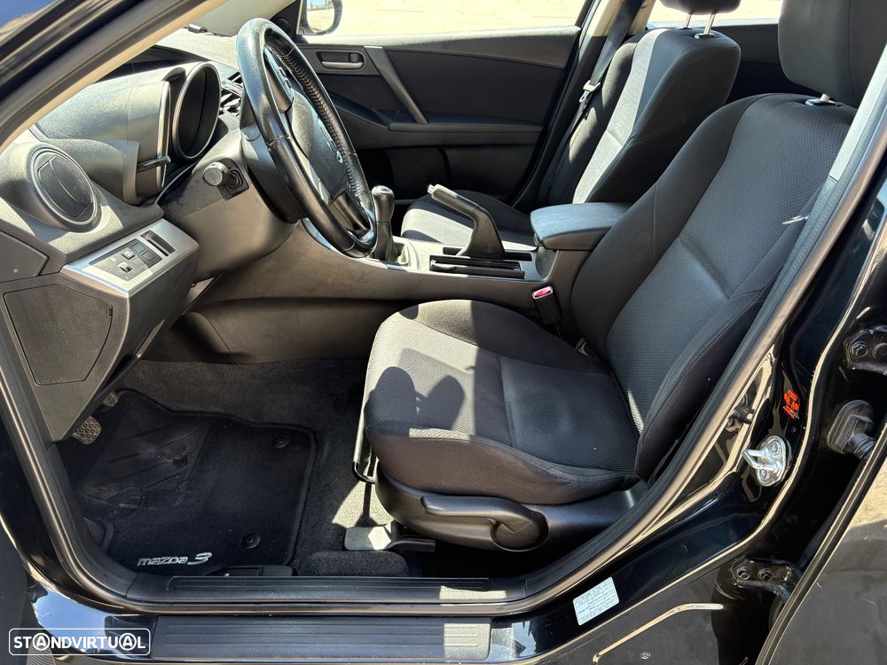 Mazda 3 Hatchback MZ-CD 1.6 Exclusive - 6
