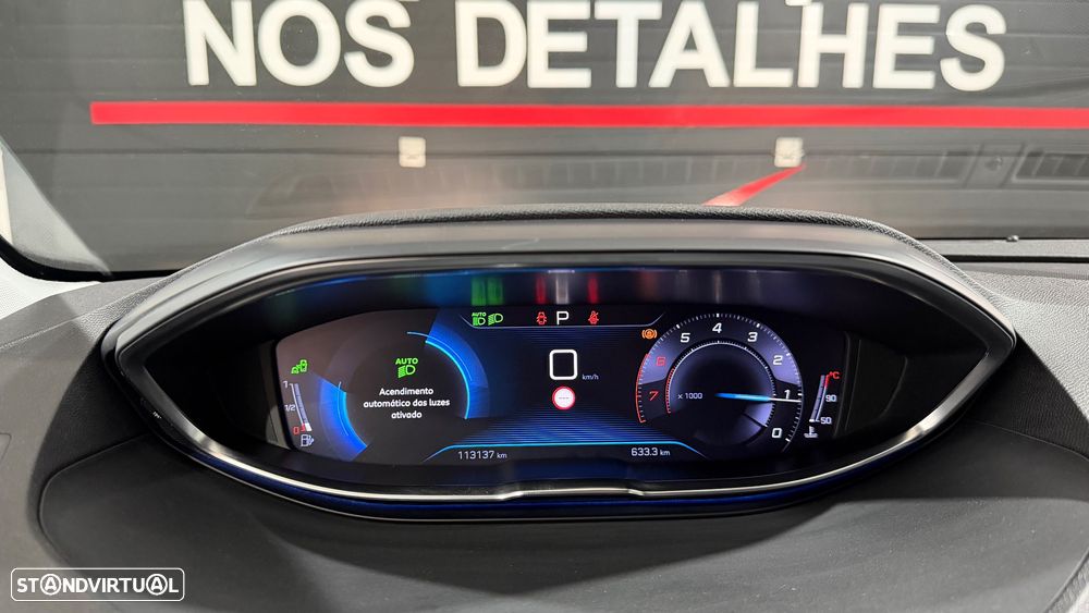 Peugeot 3008 PureTech 130 Stop & Start GPF EAT8 Allure - 24