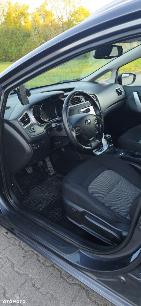 Kia Ceed - 7