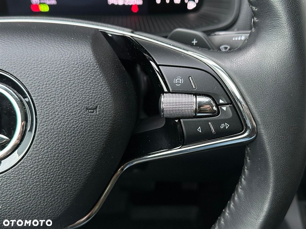 Skoda Karoq 1.5 TSI ACT 4x2 Style DSG - 20