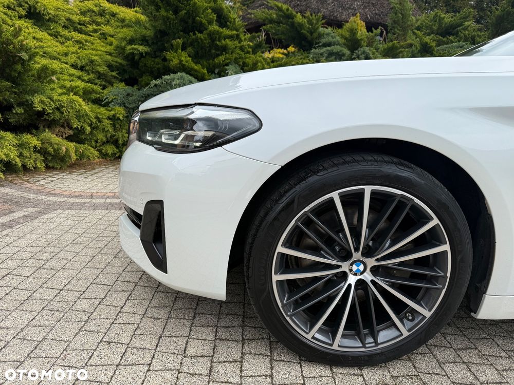 BMW Seria 5 520d M Sport Edition - 8
