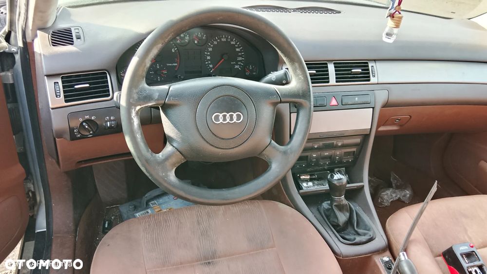 AUDI A6 C5 2.4 BENZYNA - 5