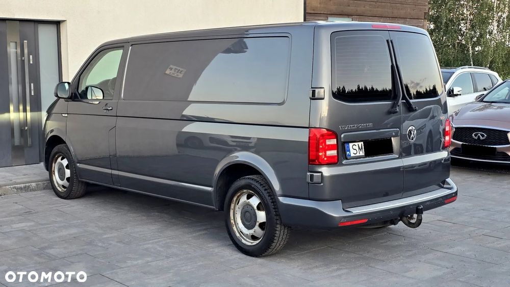 Volkswagen Transporter - 11