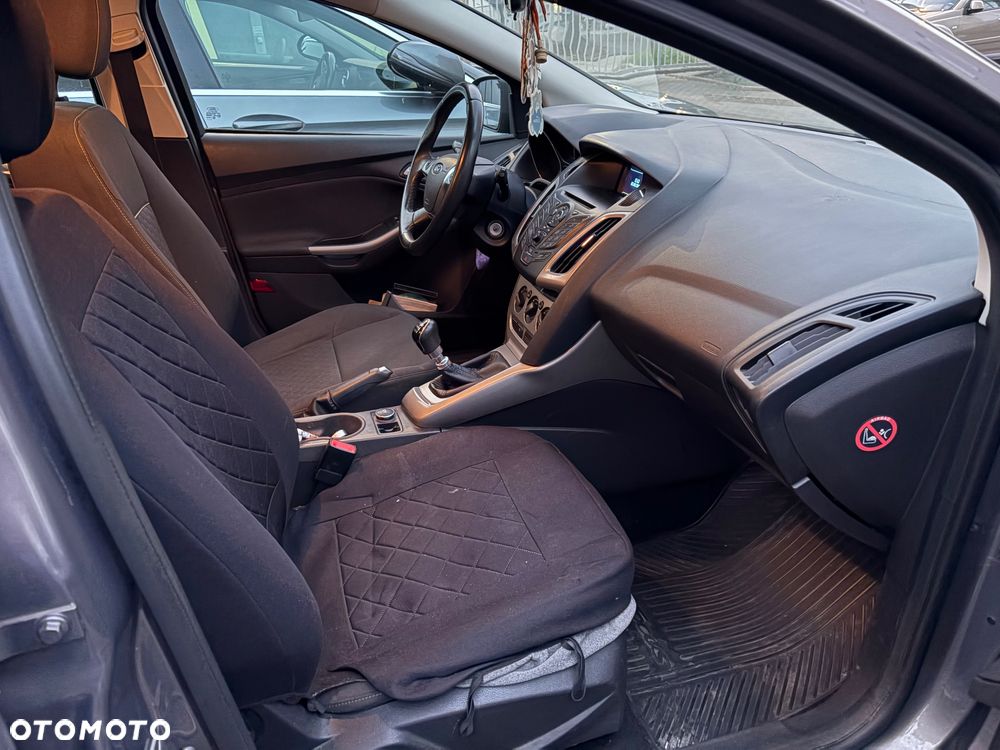 Ford Focus - 11