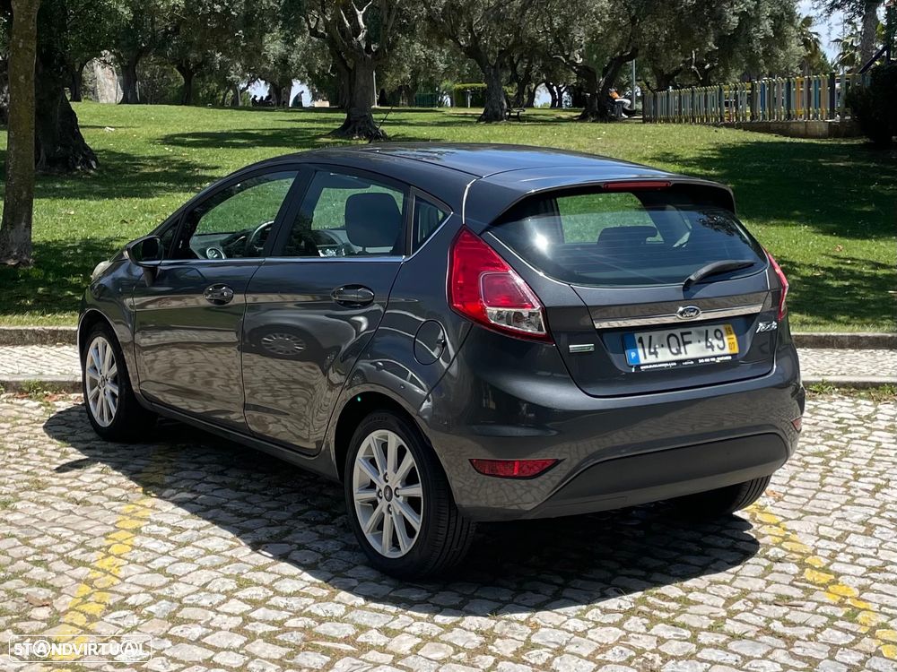 Ford Fiesta 1.0 T EcoBoost Titanium - 4