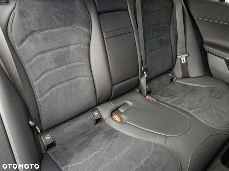 Mercedes-Benz Klasa E 220 d mHEV 4-Matic AMG 9G-Tronic - 17