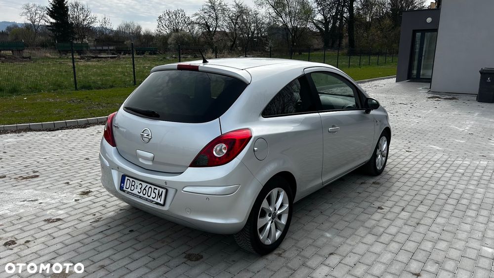 Opel Corsa 1.4 Cosmo - 5