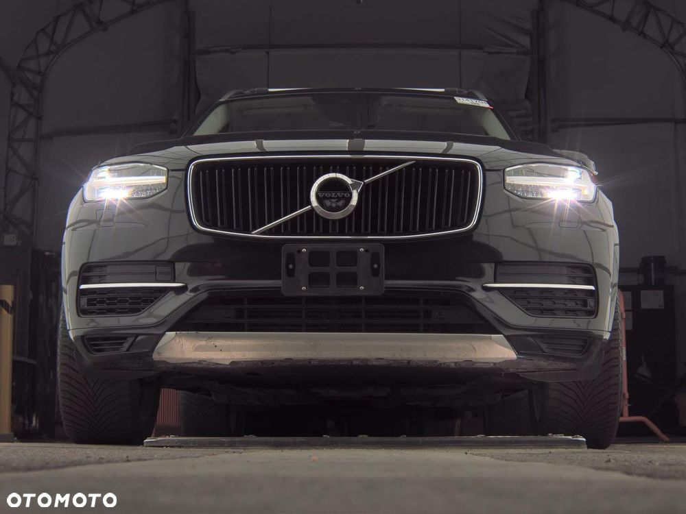 Volvo XC 90 T8 AWD Twin Engine Geartronic Momentum - 3